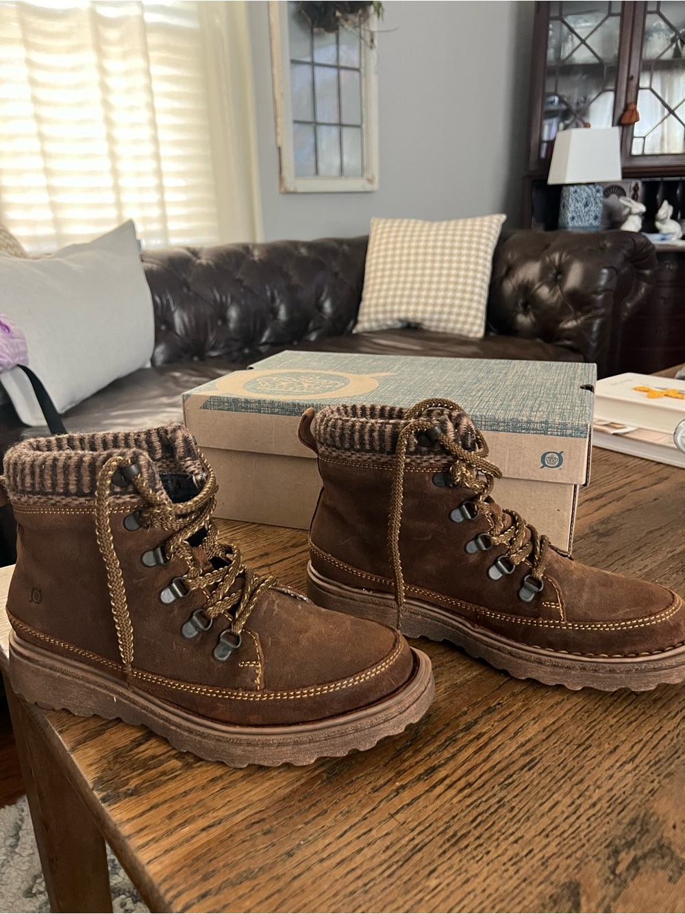 Born Women’s Brown Suede Lace-Up Ankle Boots - Picture 4 of 11
